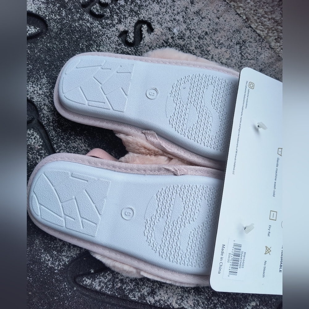 NWT Catherine Malandrino Soft Pink Premium Women's Slippers Size S 5-6 - Picture 5 of 5